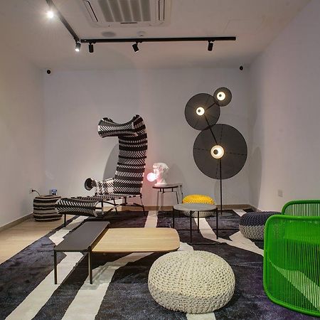 Ikyk Hotel (Adults Only) سانت جوليان المظهر الخارجي الصورة